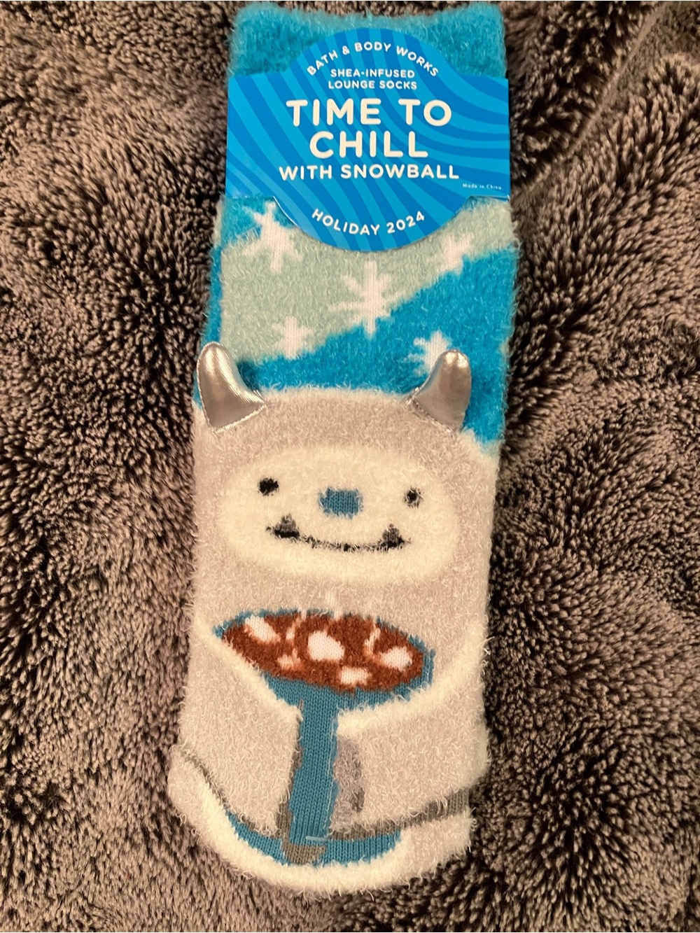 NWT Bath & body works shea butter sock snowball